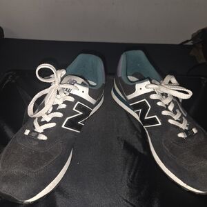 New Balance Black Sneakers